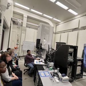 Erico demonstrating to students in the lab.