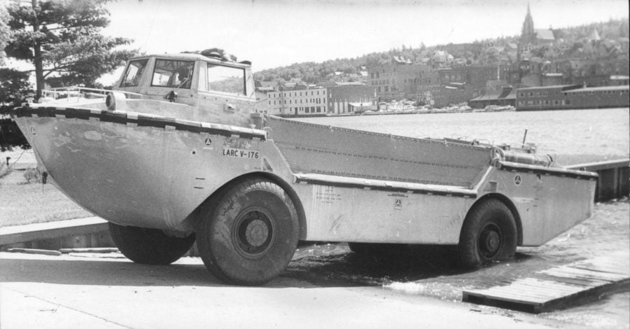 Duck vehicle