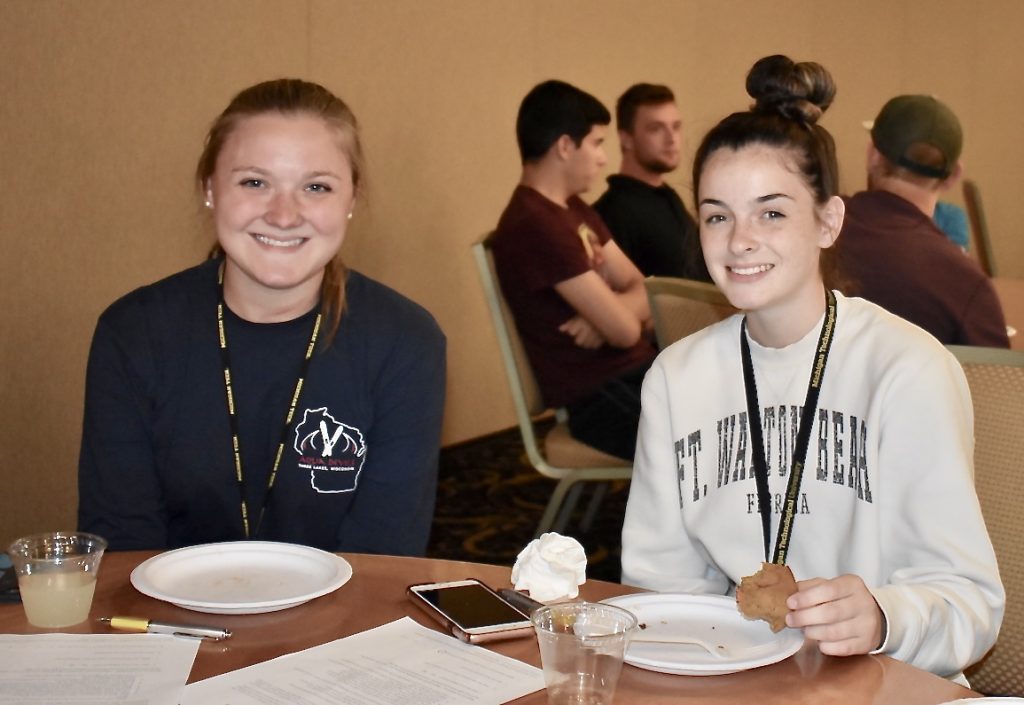 Two students eating