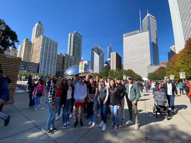 students in front of The Bean in Chicago