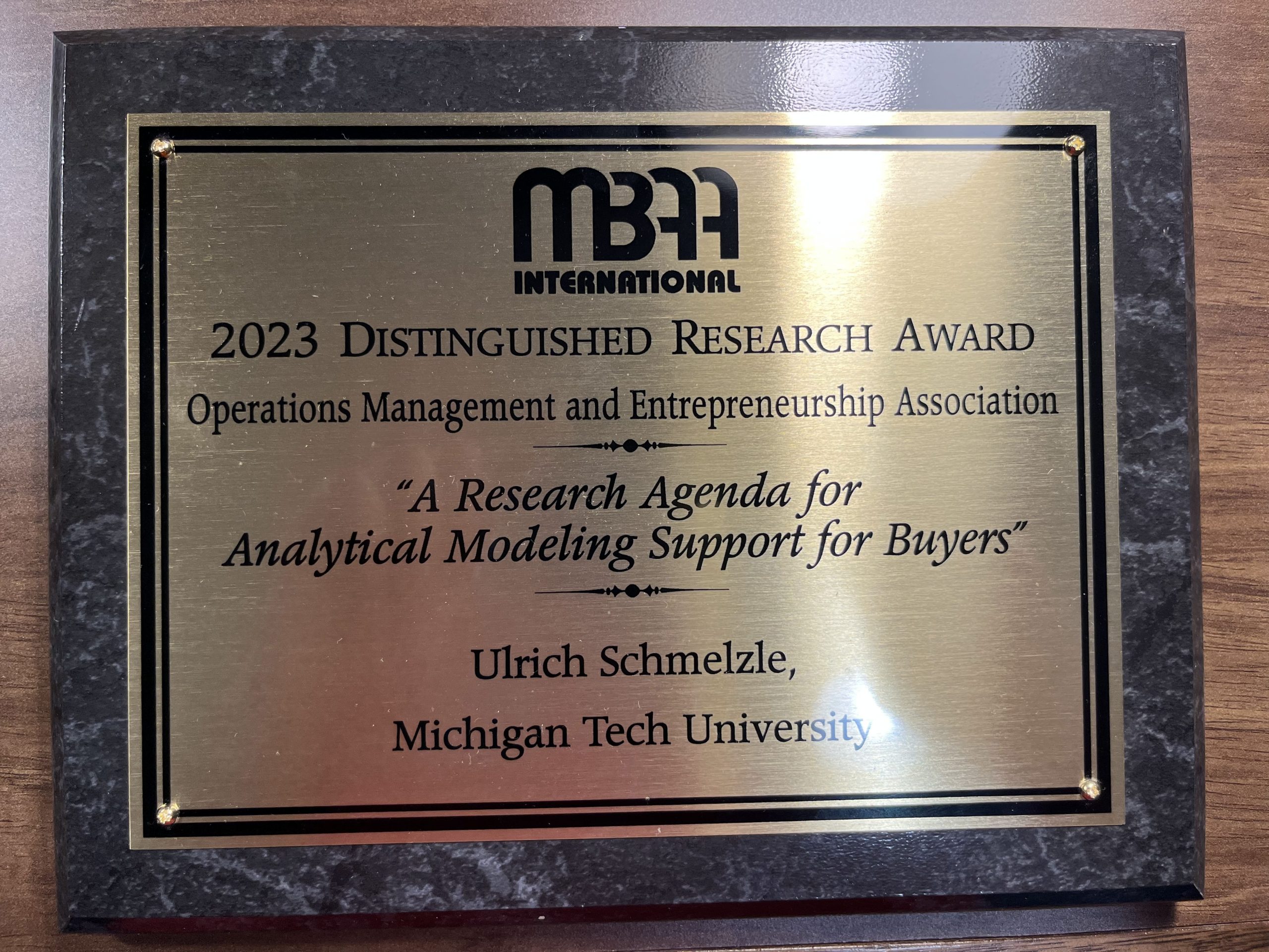 Image of Ulrich Schmelzle' research award