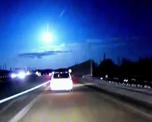 Hamburg Meteorite appears in the news video feed.