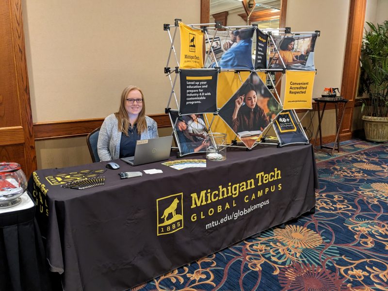 Amanda promoting the Michigan Tech Global Campus to prospective students.