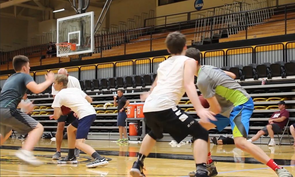 Let Your Little Husky Make Memories with Michigan Tech Boys’ Basketball